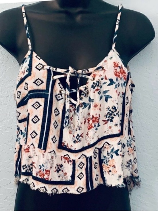 Full Tilt Tops - Full Tilt Floral Boho Lace Up Crop Top Size Medium